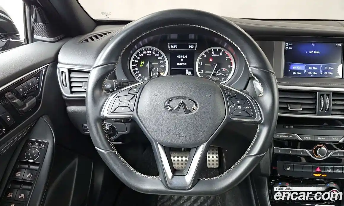 Infiniti Q30 2017 2.0 гидро в Москве № 1551028, фото 19