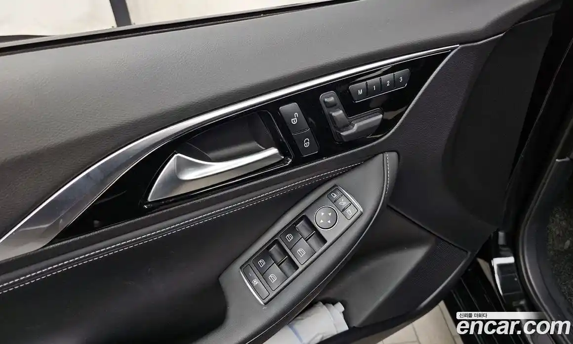 Infiniti Q30 2017 2.0 гидро в Москве № 1551028, фото 35