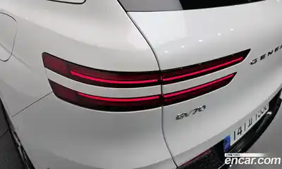 Genesis GV70 2022 2.5 гидро в Москве № 1611825, миниатюра 9