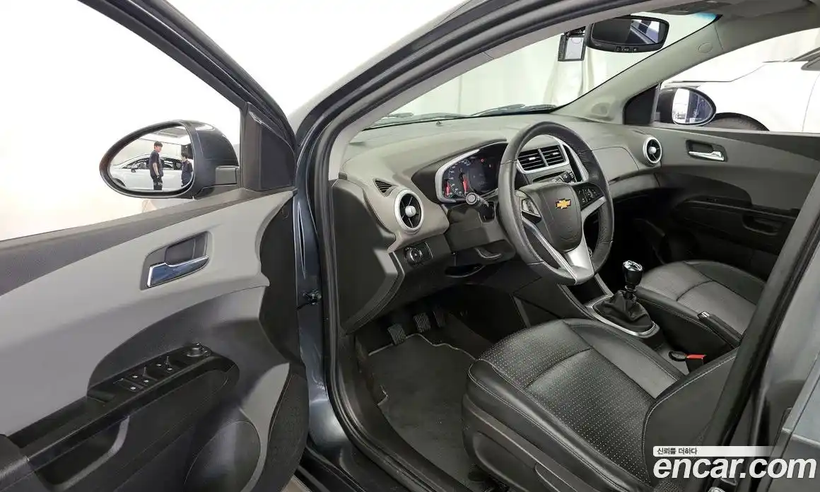 Chevrolet Aveo 2017 1.4 механика в Москве № 1614219, фото 13
