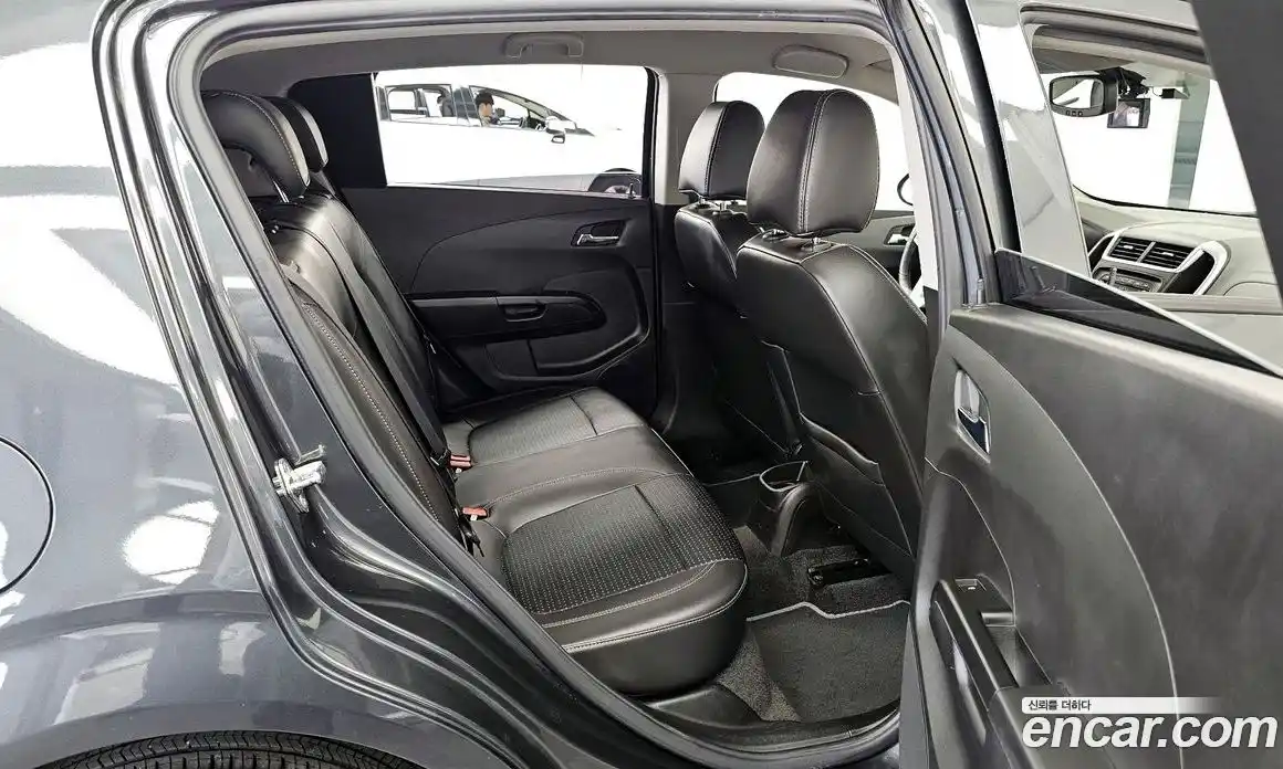 Chevrolet Aveo 2017 1.4 механика в Москве № 1614219, фото 18