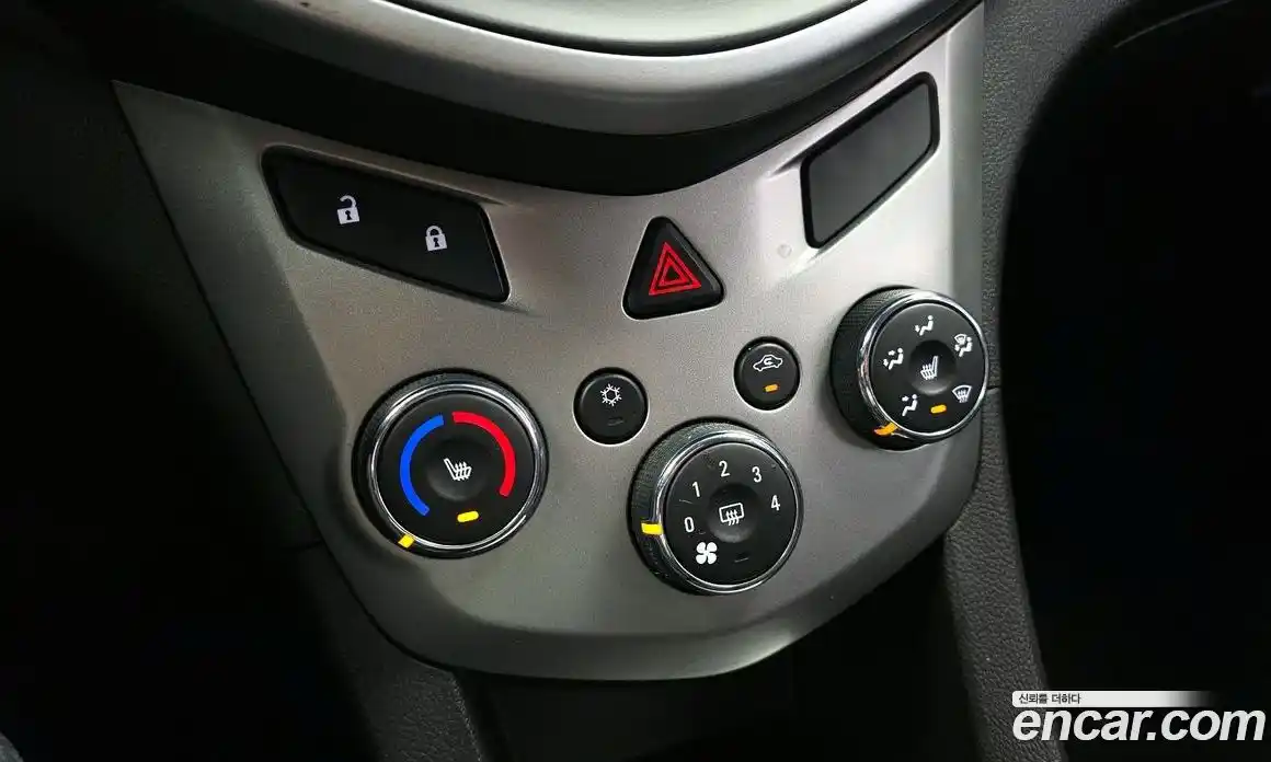 Chevrolet Aveo 2017 1.4 механика в Москве № 1614219, фото 25