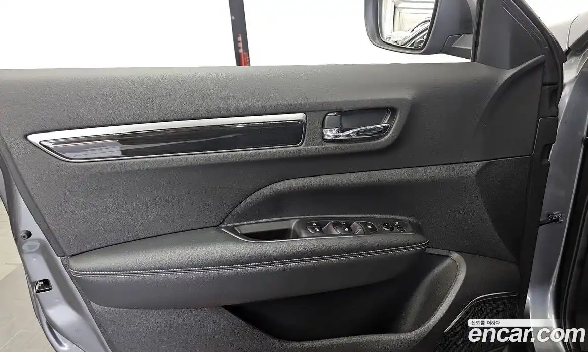 Renault QM6 2018 2.0 гидро в Москве № 1615257, фото 13