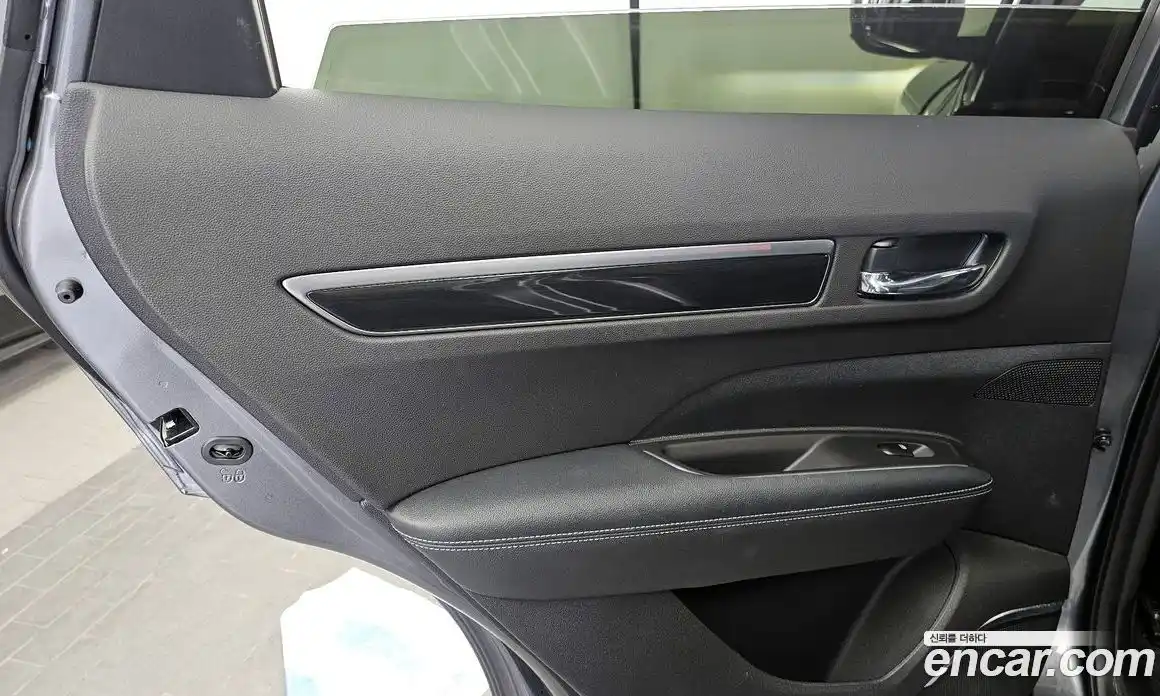Renault QM6 2018 2.0 гидро в Москве № 1615257, фото 14