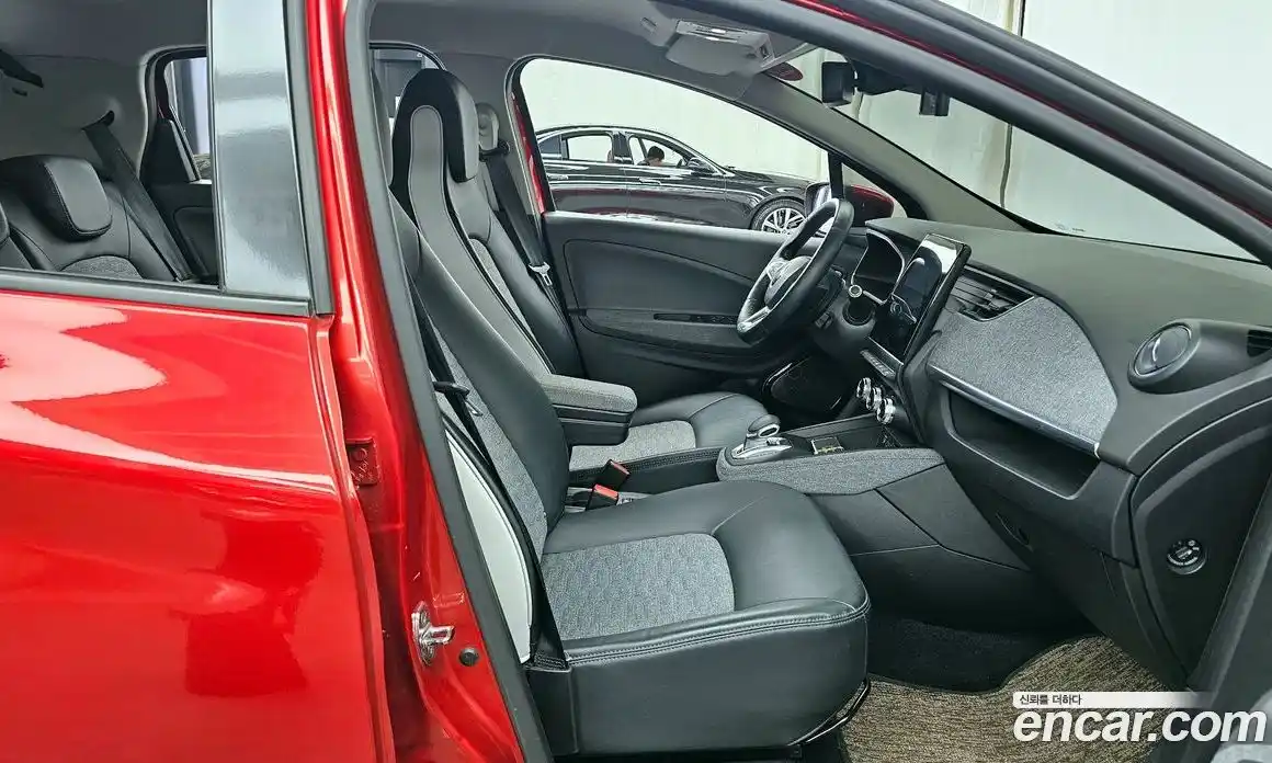 Renault Zoe 2021 0.2 гидро в Москве № 1615593, фото 17