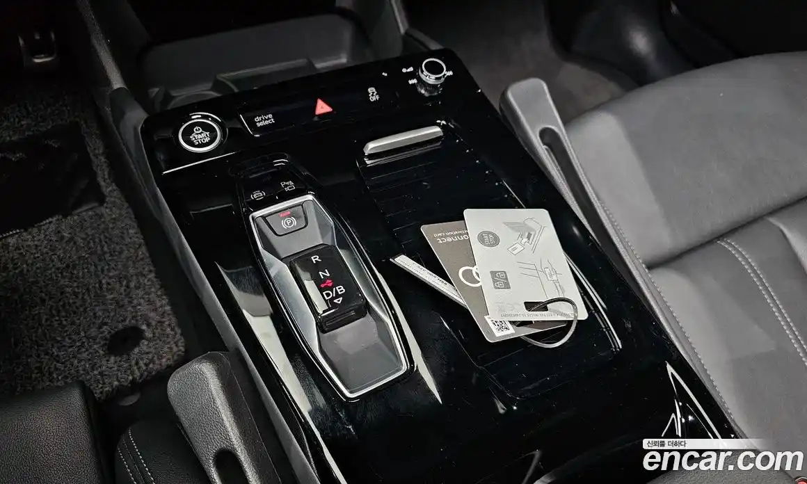 Audi Q6 e-tron 2025 0.2 гидро в Москве № 1617520, фото 12