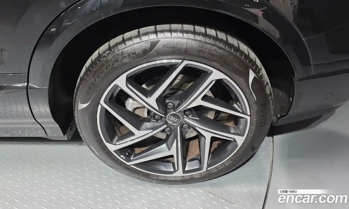 Audi Q6 e-tron 2025 0.2 гидро в Москве № 1617520, фото 7