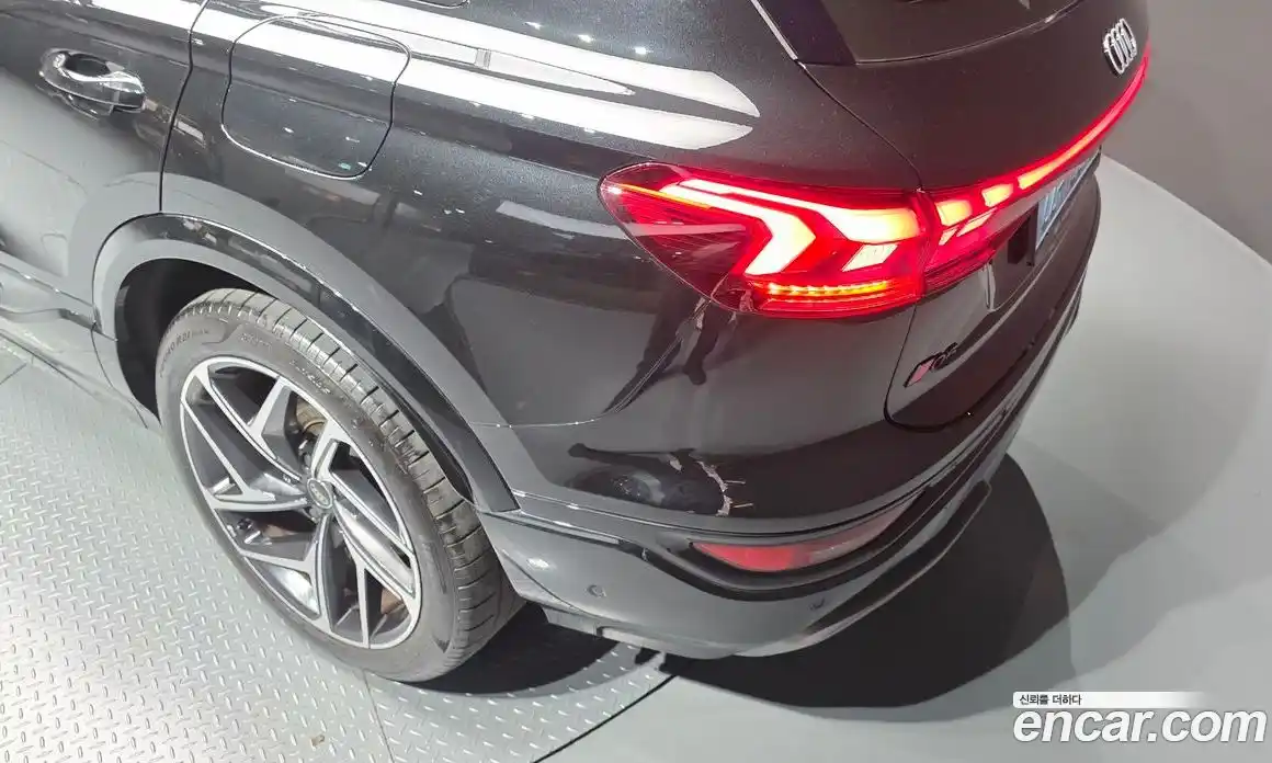 Audi Q6 e-tron 2025 0.2 гидро в Москве № 1617520, фото 9