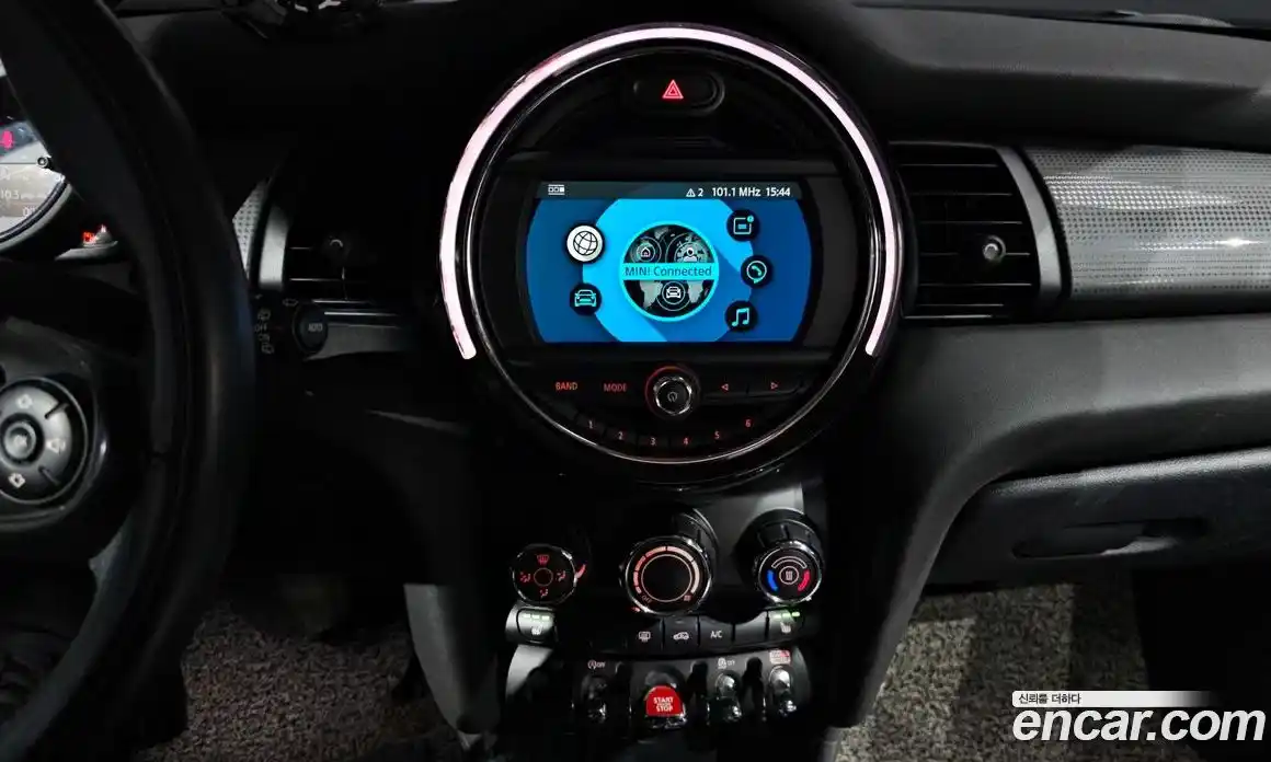 Mini Cooper 2019 1.5 гидро в Москве № 1620461, фото 21