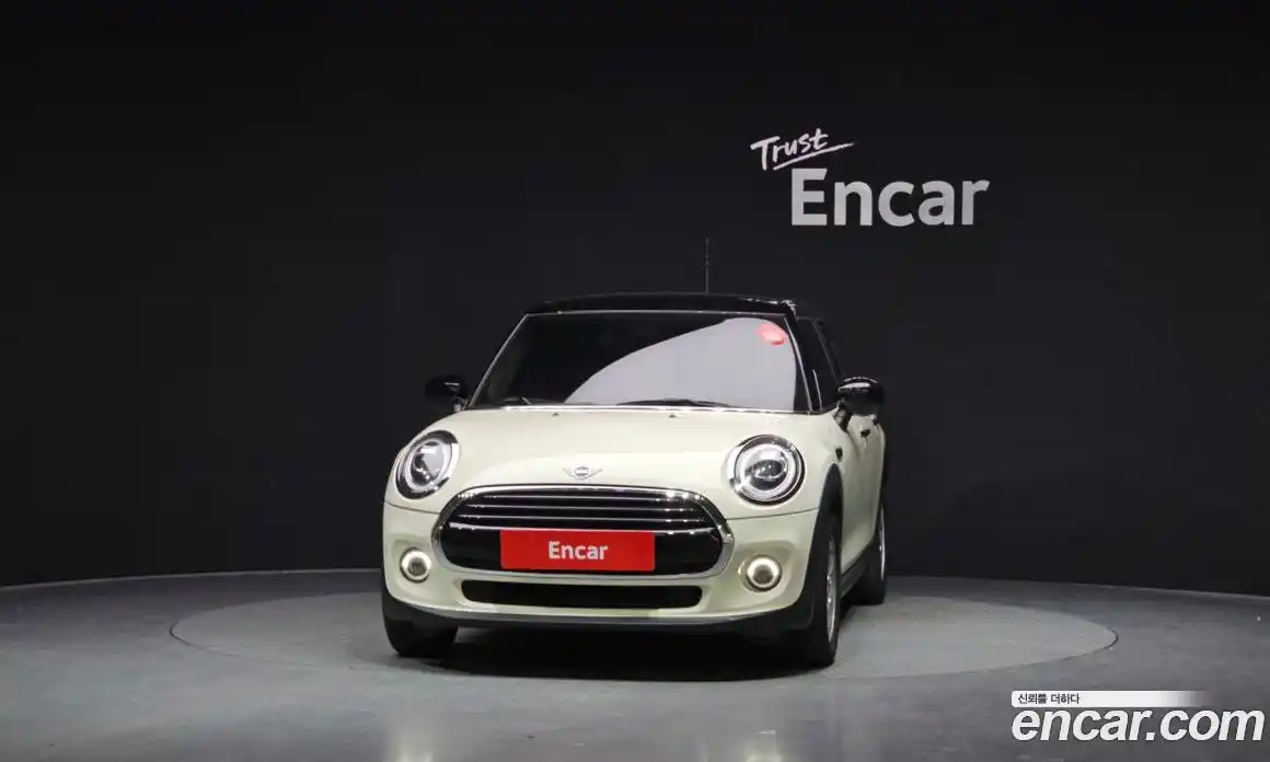 Mini Cooper 2019 1.5 гидро в Москве № 1620461, фото 3