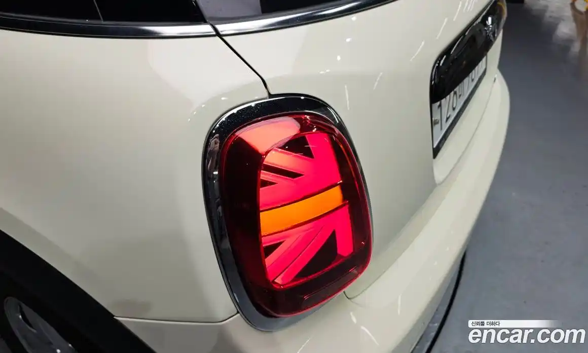 Mini Cooper 2019 1.5 гидро в Москве № 1620461, фото 9