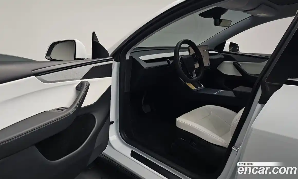 Tesla Model Y 2025 0.2 гидро, фото 12