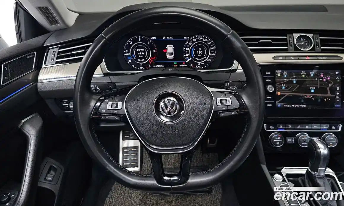Volkswagen Arteon 2019 2.0 гидро в Москве № 1623152, фото 17