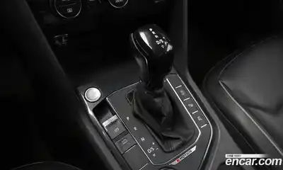 Volkswagen Tiguan 2018 2.0 гидро в Москве № 1623442, миниатюра 12