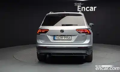 Volkswagen Tiguan 2018 2.0 гидро в Москве № 1623442, миниатюра 4