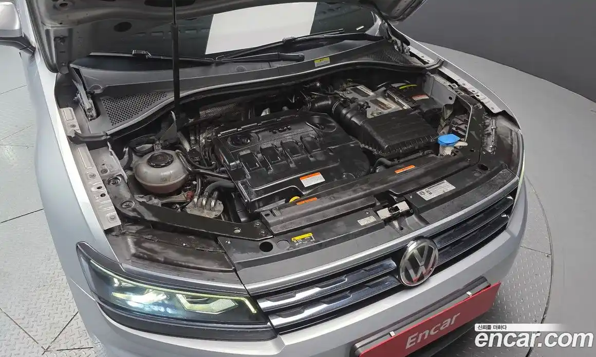 Volkswagen Tiguan 2018 2.0 гидро в Москве № 1623442, фото 6