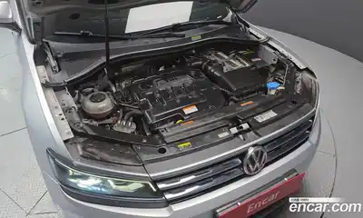 Volkswagen Tiguan 2018 2.0 гидро в Москве № 1623442, миниатюра 6