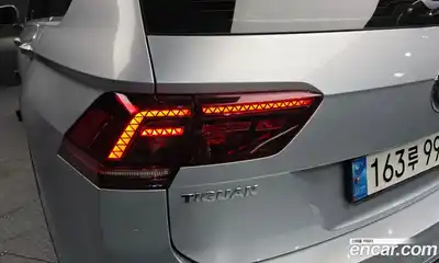 Volkswagen Tiguan 2018 2.0 гидро в Москве № 1623442, миниатюра 9