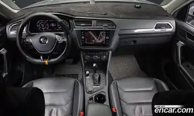 Volkswagen Tiguan 2018 2.0 гидро в Москве № 1623442, миниатюра 10