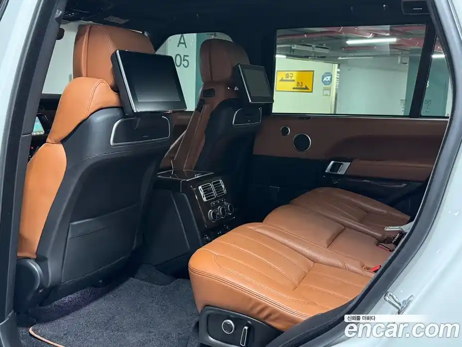 Land Rover Range-Rover 2017 5.0 гидро в Москве № 166822, фото 11