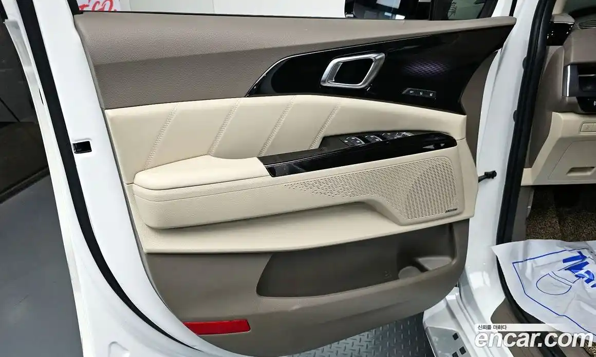 Kia Canival 2021 3.5 гидро в Москве № 1685034, фото 14