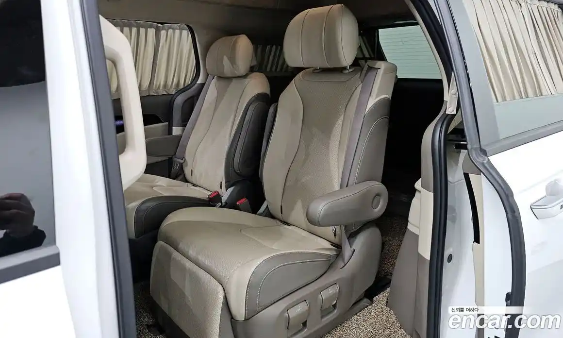 Kia Canival 2021 3.5 гидро в Москве № 1685034, фото 18
