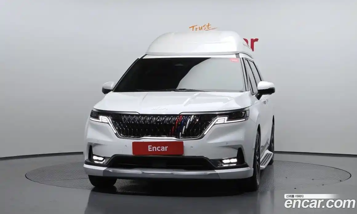 Kia Canival 2021 3.5 гидро в Москве № 1685034, фото 3