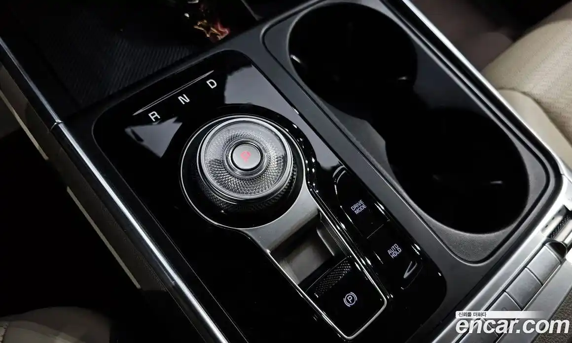 Kia Canival 2024 1.6 гидро в Москве № 1758399, фото 12