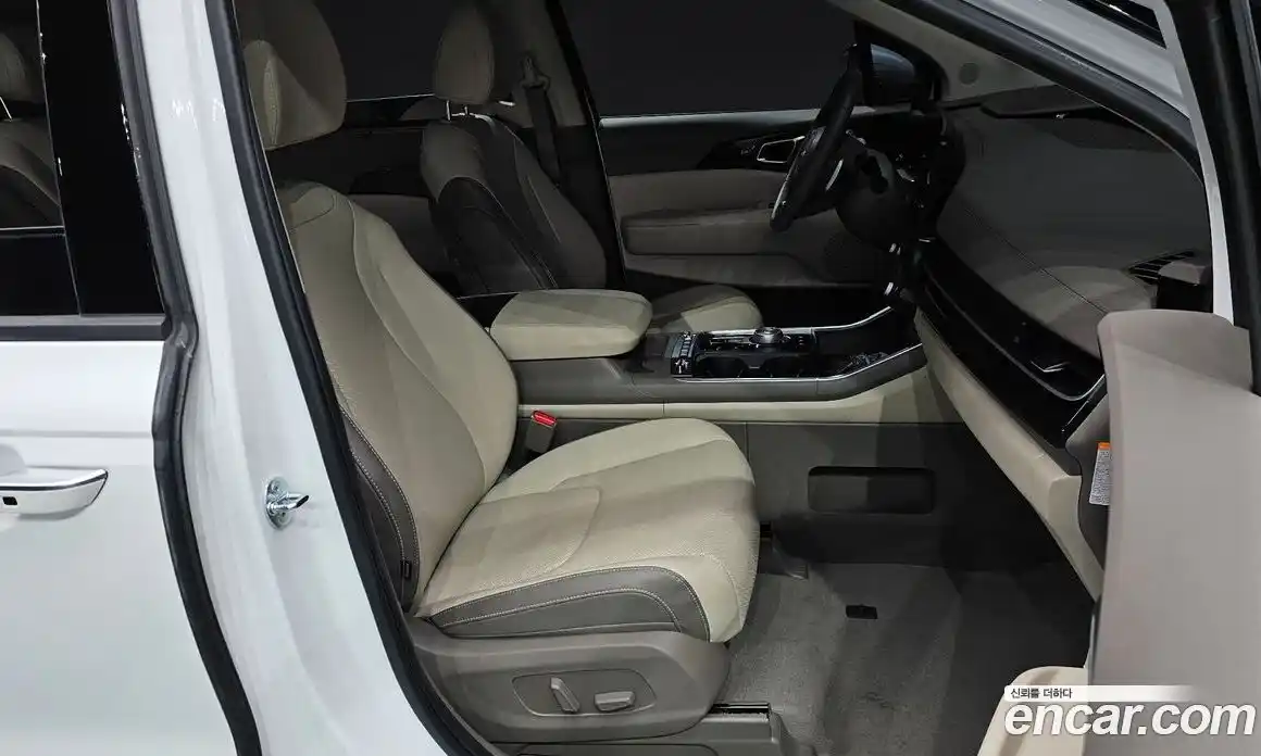 Kia Canival 2024 1.6 гидро в Москве № 1758399, фото 16