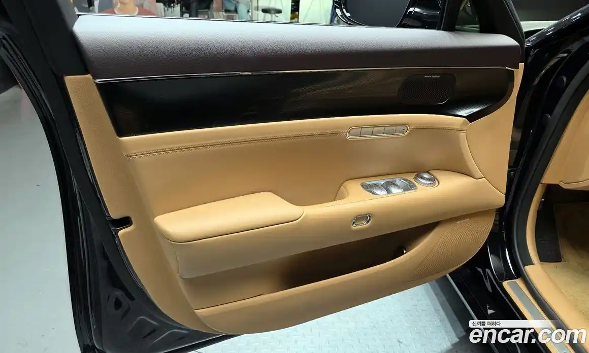 Genesis G90 2023 3.5 гидро в Москве, фото 14