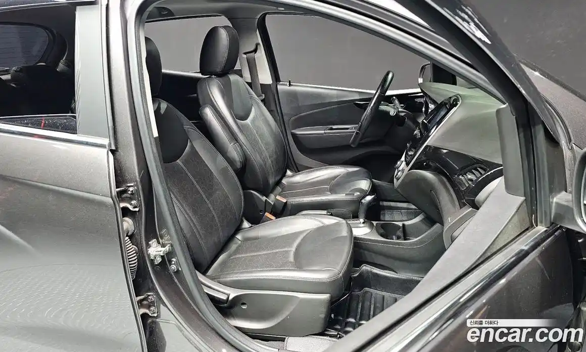 Chevrolet Spark 2016 1.0 гидро в Москве, фото 18