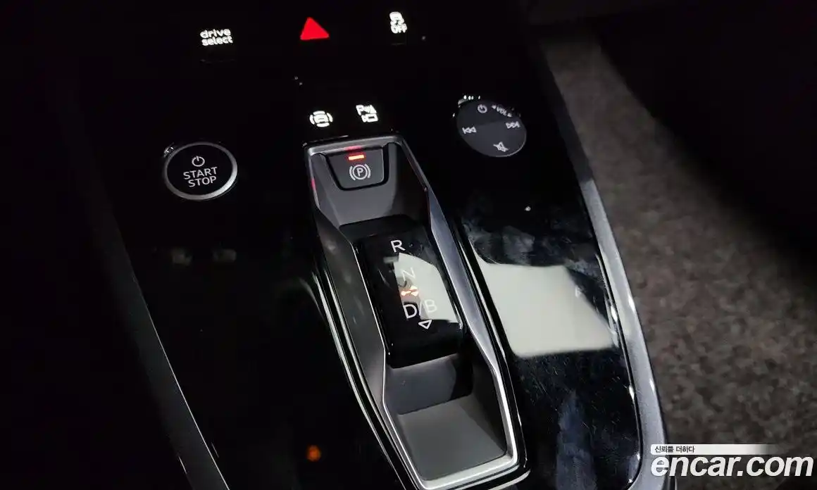 Audi Q4 e-tron 2022 0.2 гидро в Москве № 1762927, фото 12