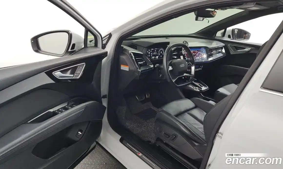 Audi Q4 e-tron 2022 0.2 гидро в Москве № 1762927, фото 13