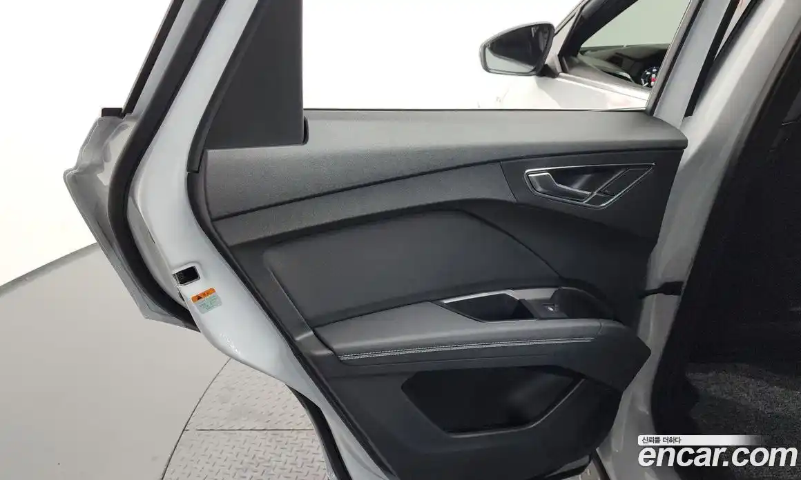 Audi Q4 e-tron 2022 0.2 гидро в Москве № 1762927, фото 15