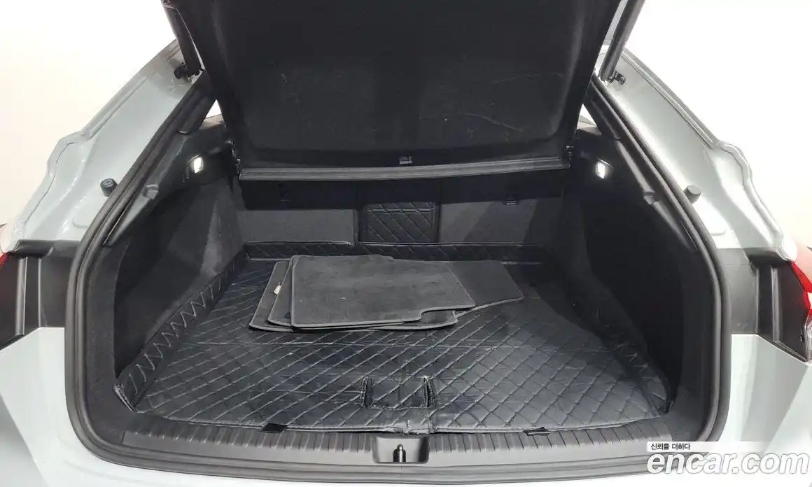 Audi Q4 e-tron 2022 0.2 гидро в Москве № 1762927, фото 26