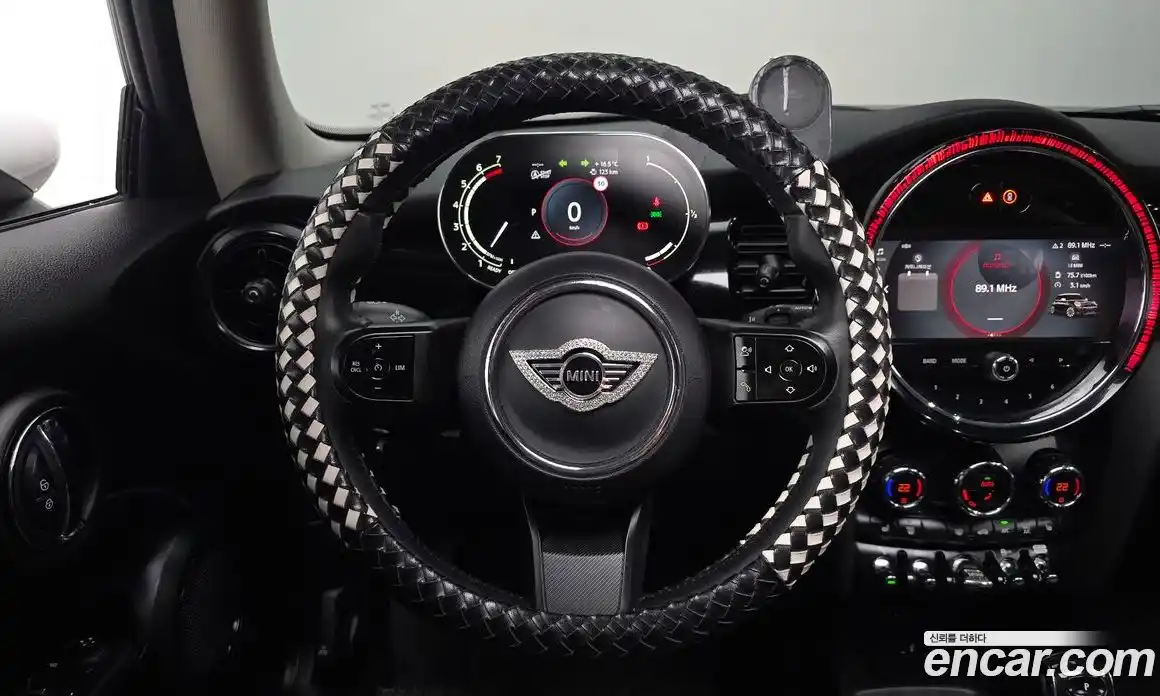 Mini Cooper 2022 1.5 гидро в Москве № 1764424, фото 19