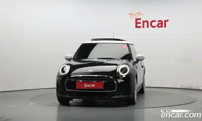 Mini Cooper 2022 1.5 гидро в Москве № 1764424, миниатюра 3