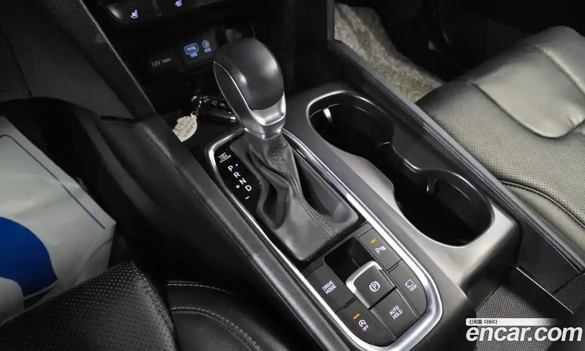Hyundai Santa Fe 2018 2.0 гидро в Москве № 1830971, фото 9