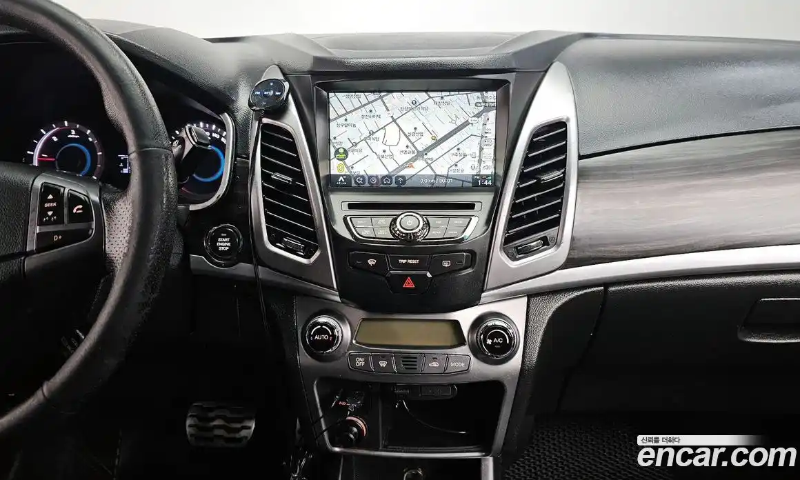 SsangYong Korando 2015 2.2 гидро в Москве № 1833207, фото 18