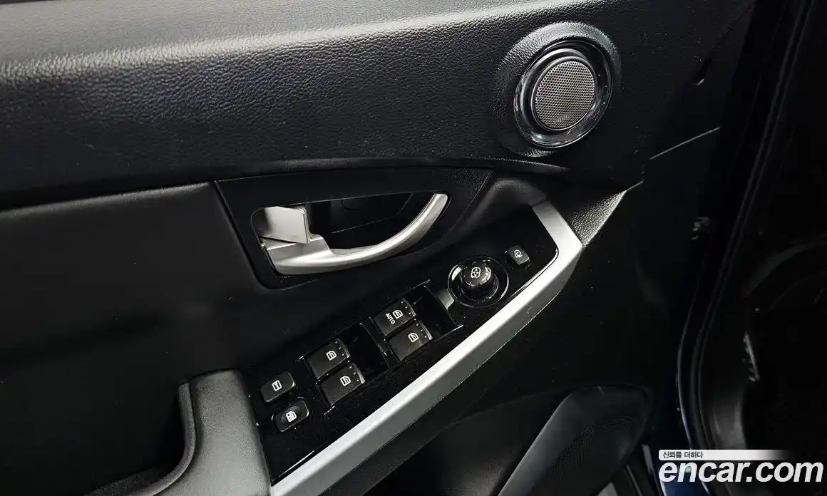 SsangYong Korando 2015 2.2 гидро в Москве № 1833207, фото 25