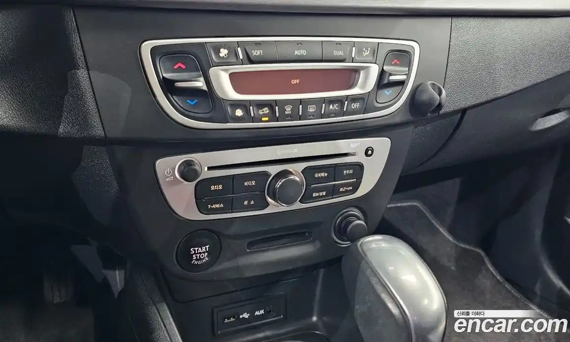 Renault SM3 2017 1.6 гидро в Москве № 1834620, фото 21