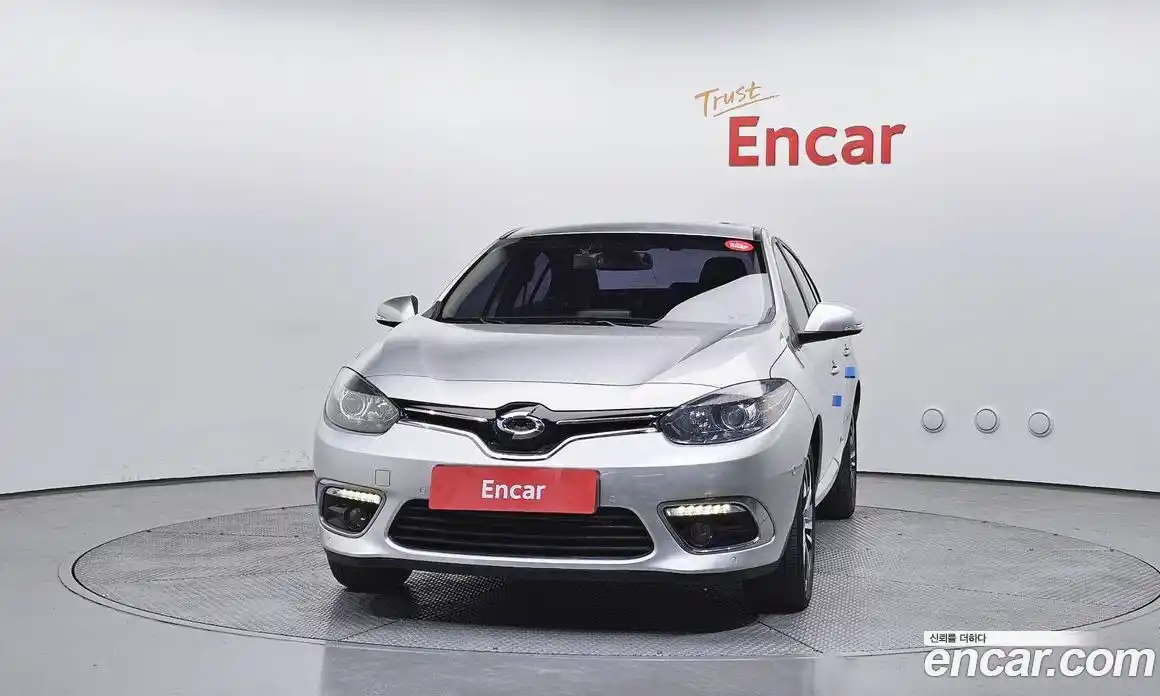 Renault SM3 2017 1.6 гидро в Москве № 1834620, фото 3