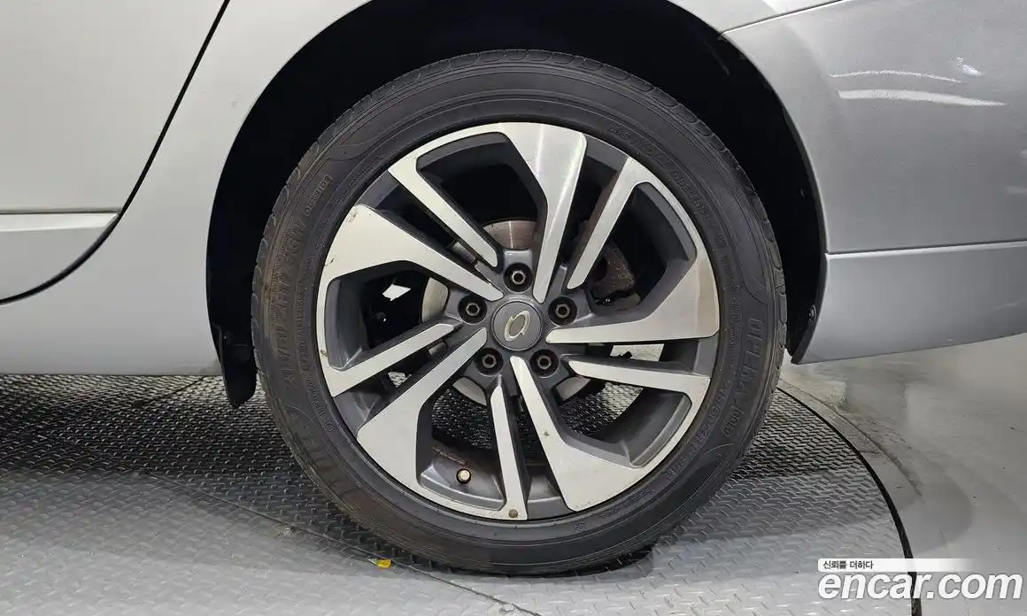 Renault SM3 2017 1.6 гидро в Москве № 1834620, фото 7