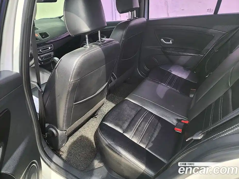 Renault SM3 2015 1.6 гидро в Москве № 1835213, фото 17