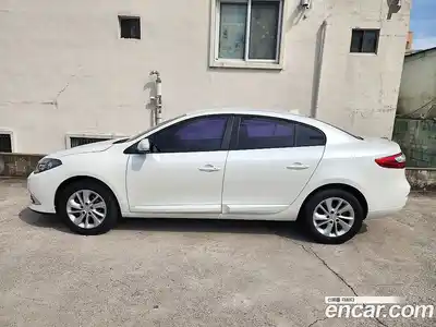Renault SM3 2015 1.6 гидро в Москве № 1835213, миниатюра 3
