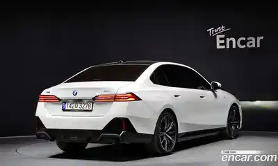 BMW 5-Series 2024 2.0 гидро в Москве № 1835406, миниатюра 2