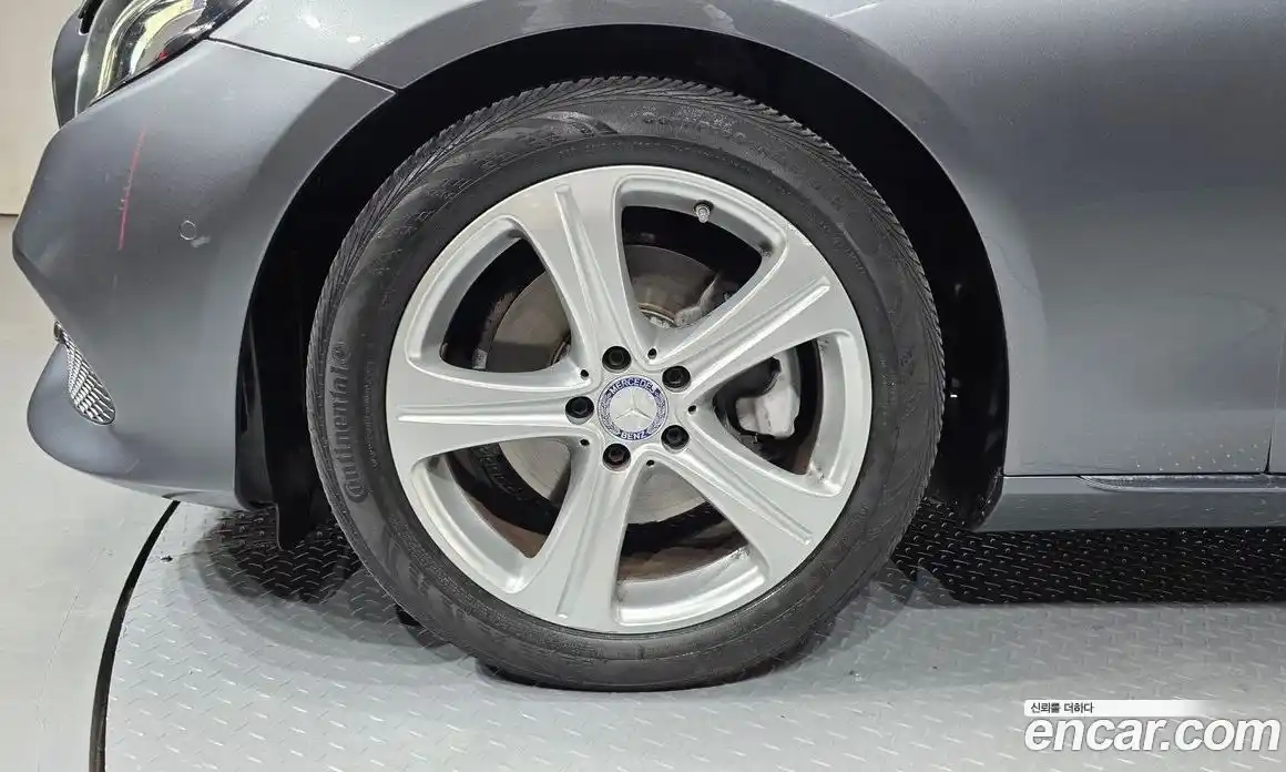 Mercedes-Benz E-Class 2016 2.0 гидро в Москве № 1835995, фото 5