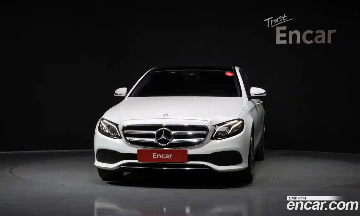 Mercedes-Benz E-Class 2016 2.0 гидро в Москве № 1836061, фото 3