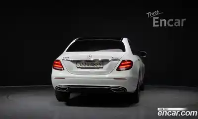 Mercedes-Benz E-Class 2016 2.0 гидро в Москве № 1836061, миниатюра 4