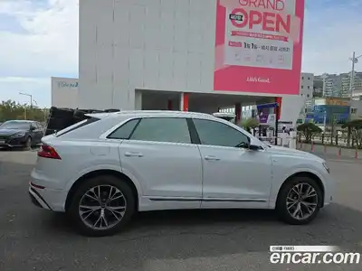 Audi Q8 2021 3.0 гидро в Москве № 1836371, миниатюра 5